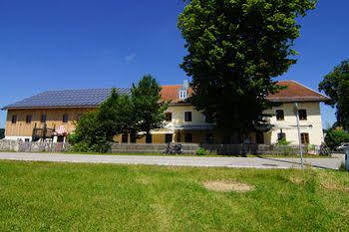 Hotel & Baiernrain